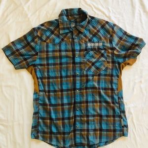 MEN’S LIGHTWEIGHT COLLARED SNAP-CLOSURE S/S LRG CLUB RIDE CYCLING SHIRT (EUC)